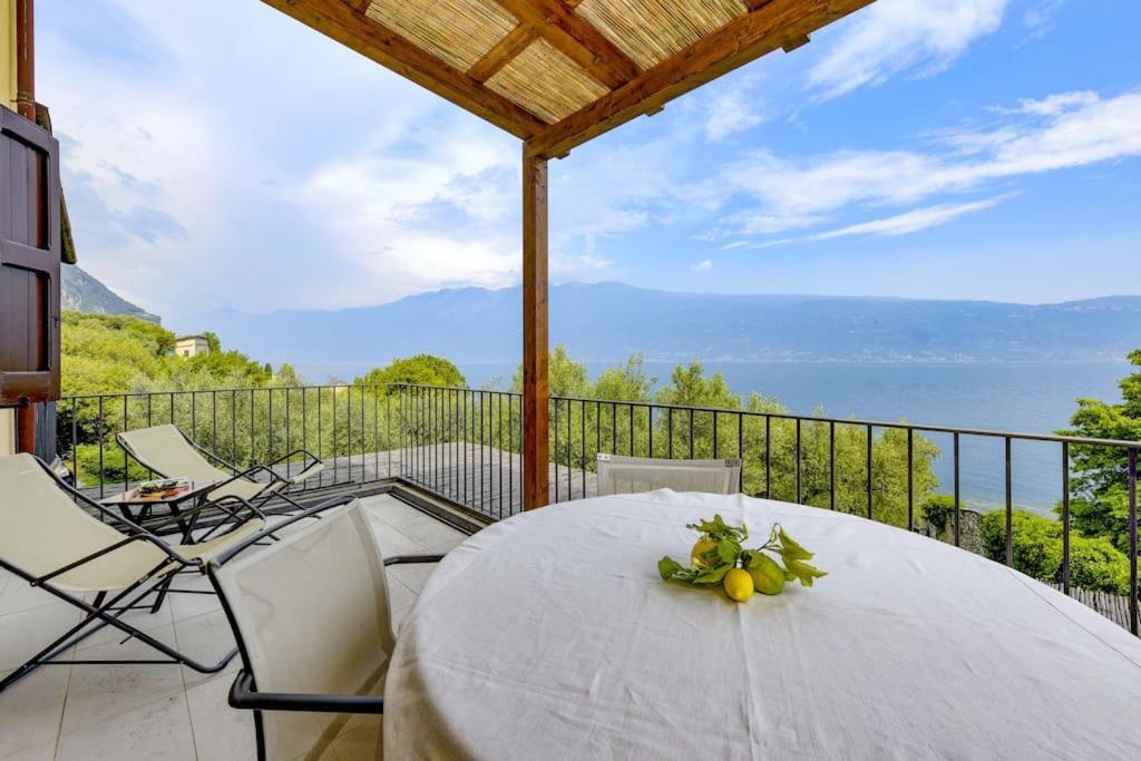 Oleandro Apartment Directly On The Lake غارنانو المظهر الخارجي الصورة